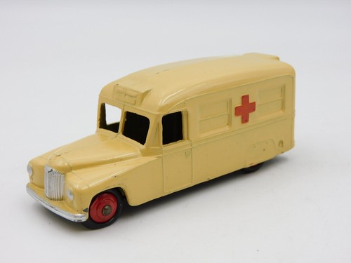 Dinky toys daimler ambulance - dinky,