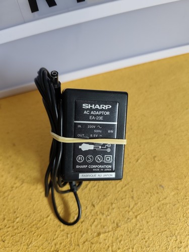 Sharp 23e chargeur - ★,