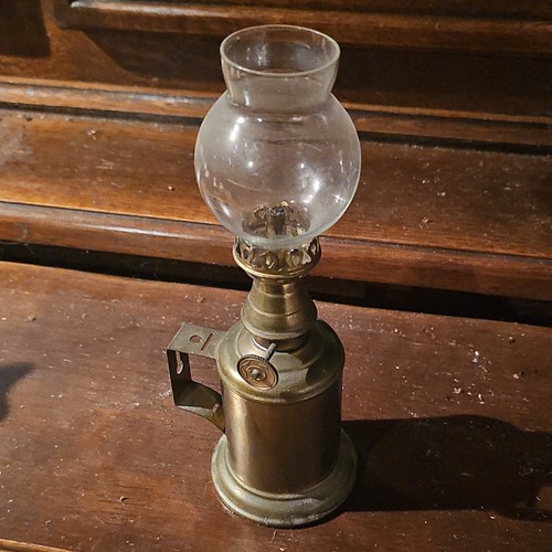 Petite lampe huile type - à,