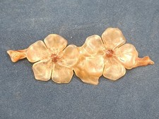 Très Belle Broche en Corne