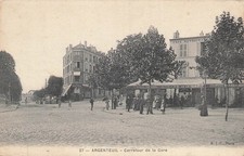95 Argenteuil le carrefour de la gare 114107 