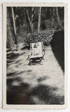 Enfant allongé transat soleil repos content - Photo ancienne snapshot