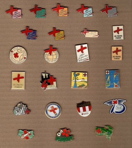 Pin humanitaire croix - humanitaire, /