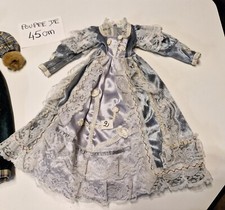 ROBES POUPEES DE PORCELAINE DE 45 CM AU CHOIX ANNONCE N° BCD