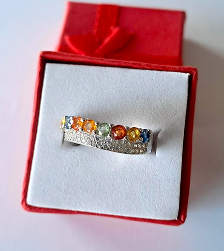 Bague saphirs multicolores