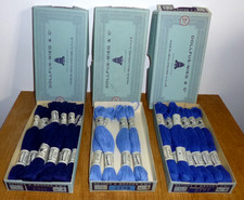 Vintage couture mercerie 3 anciennes boites DMC avec échevettes