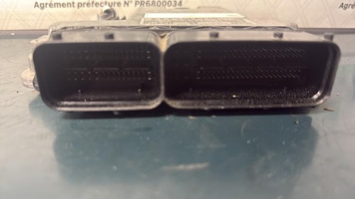Calculateur moteur audi 1 - moteur,