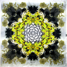 - MARC CAIN Foulard   soie