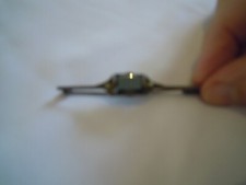 Broche art déco argent et pierre noire