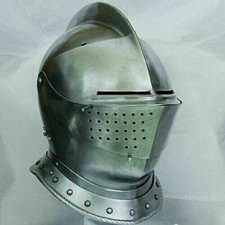Casque de joute médiéval