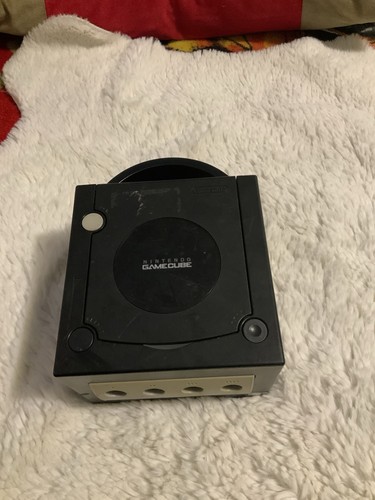 Nintendo gamecube console - nintendo,