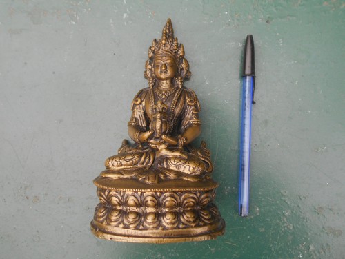 Ancienne statue bouddha en - ancienne,