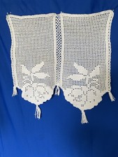rideau ancien en coton fait main/ blanc au crochet d'art : 42 X 42 ( K 51)