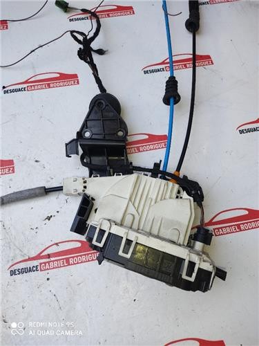 A2047301335 serrure porte - ,