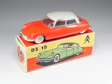 MINIALUXE - 1/32 - Citroën DS-19 - Corail vif - En boite