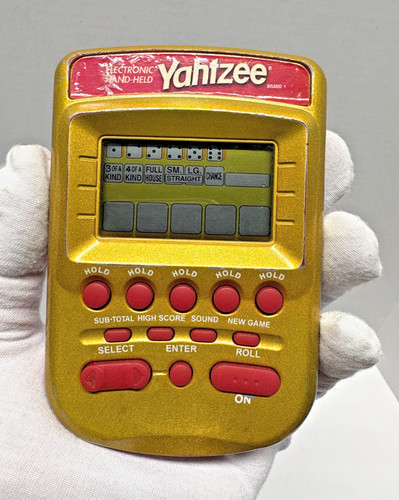 Vintage 2002 hasbro yahtzee - 2002,