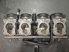 rampe carburateur Honda 600