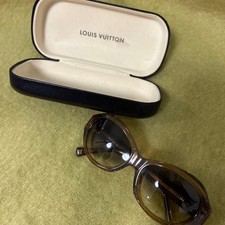 Lunettes de soleil femme LOUIS