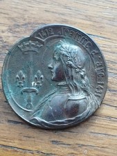 ancienne médaille Jeanne