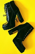 NEUF ZARA TAILLE 38 BOTTINES