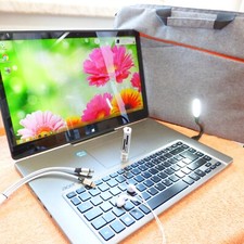 Acer R7 572 PIVOTANT Convertible RARE l 15 pouces IPS TOUCH FULLHD l Windows 8