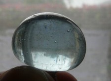 Pampille goutte pâte de verre bleu H21×D17 mm – Lustre ancien – REF 887