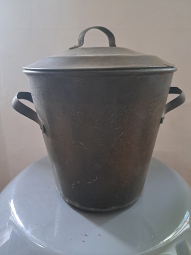 Petite lessiveuse ancienne - ancienne, en