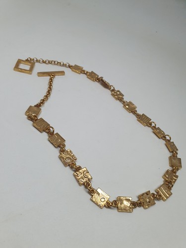 Superbe collier biche - superbe,