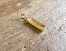 Pendentif lingot massif en or