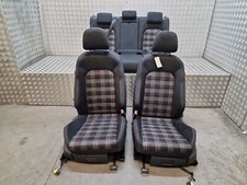 Intérieur / sièges /