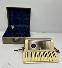 Vtg Wurlitzer Accordion