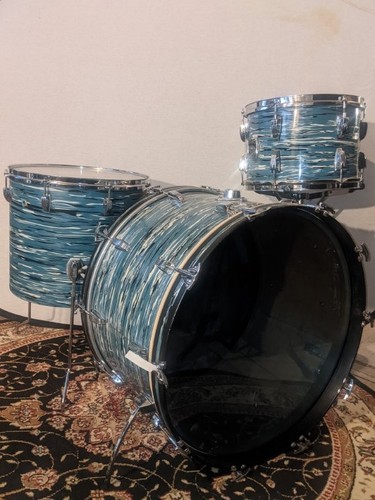 1970 blue olive badge - blue, ludwig