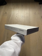 Routeur VPN Netgear Insight BR500-100NAS