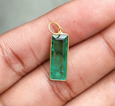 Pendentif Charms Émeraude