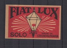 Ancienne étiquette de paquet allumettes Tchécoslovaquie  AD57  Fiat Lux 2 