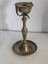 Ancienne lampe à huile en