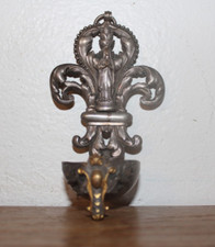 Ancien Bénitier en Métal Argenté et Doré à Décor de Fleur de Lys et Vierge