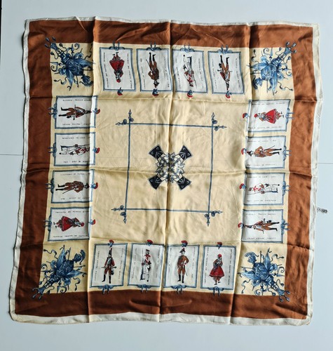 Ancien carré soie - ancien, foulard