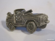 BROCHE VOITURE MILITAIRE JEEP ? NEUVE