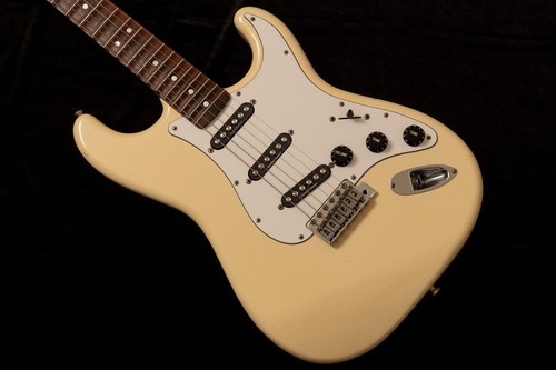 Fender st72 mod crafted in - st72-sc,