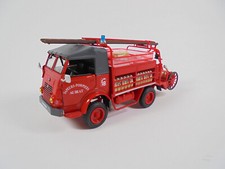 Véhicule de Pompiers Renault R 2087 - 1:43 Hachette Camion CPL39