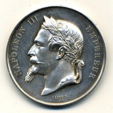 (3928) RARE Médaille Argent "