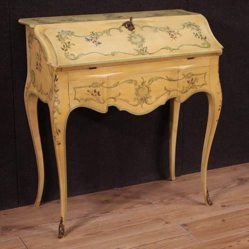 Bureau pente peint - de,