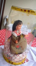 Poupée régionale Bella –