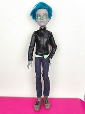 Monster High Doll Garrott du Roque Love in Scaris / Not Wings