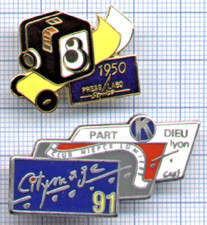 Lot 2 Pin's Photo / CLUB