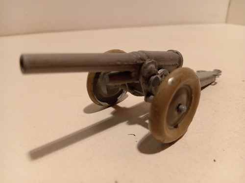 Grand canon plomb sur roues - canon,