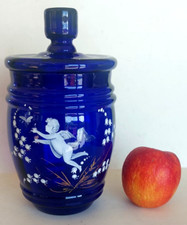 Pot Couvert  Mary Gregory