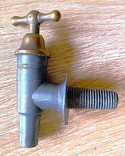 JOLI PETIT ROBINET ETAIN et LAITON  FUT TONNEAU ,VINAIGRIER ou FONTAINE EN GRES 