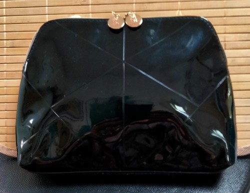 Trousse vinyl noire yves - ", st